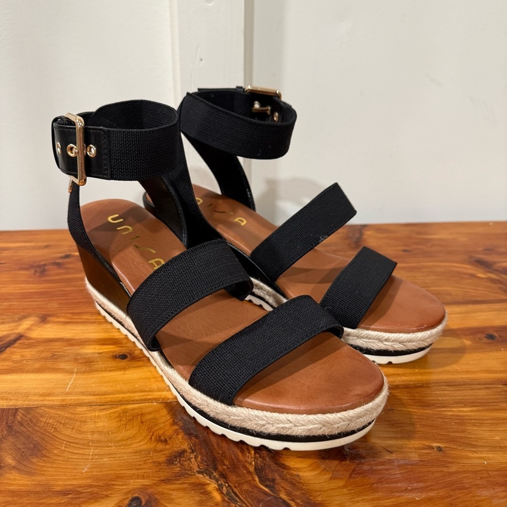 Unisa Unpayge Payge Black Espadrille Strappy Sandals